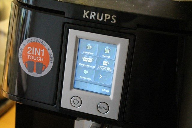 88_KRUPS-2in1-Touch-Kaffeevollautomat-EA8808-17